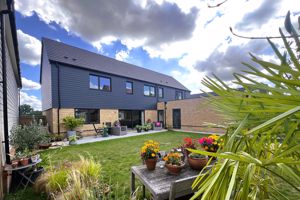 Photo 33- click for photo gallery